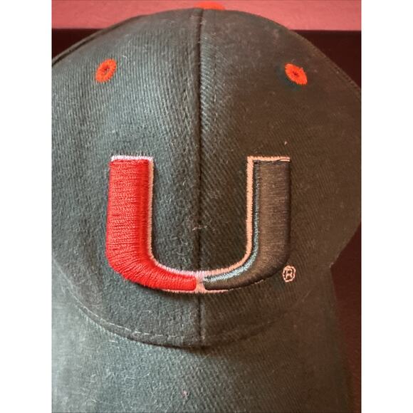 University of Miami Hurricanes Canes Hat Embroidered Logo Green U Signatures! - Picture 2 of 8